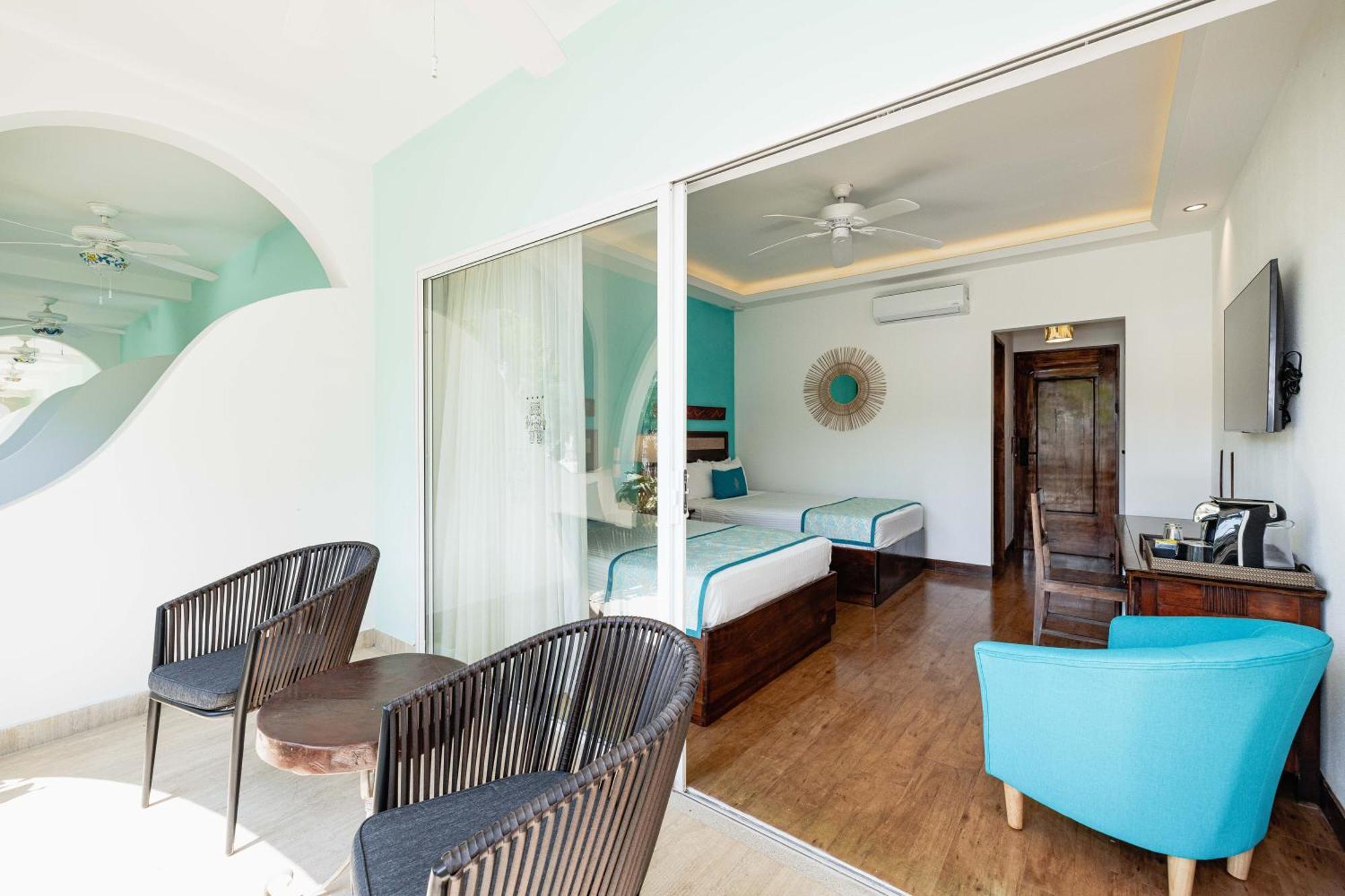 Hotel Tamarindo Diria Beach Resort Bilik gambar
