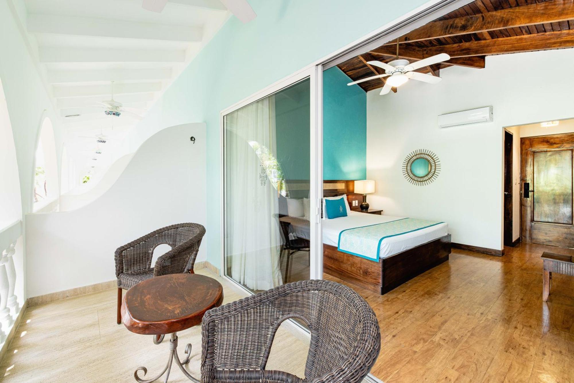 Hotel Tamarindo Diria Beach Resort Bilik gambar