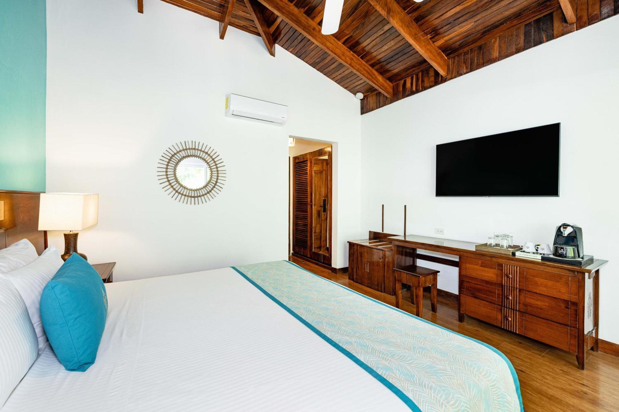 Hotel Tamarindo Diria Beach Resort Bilik gambar