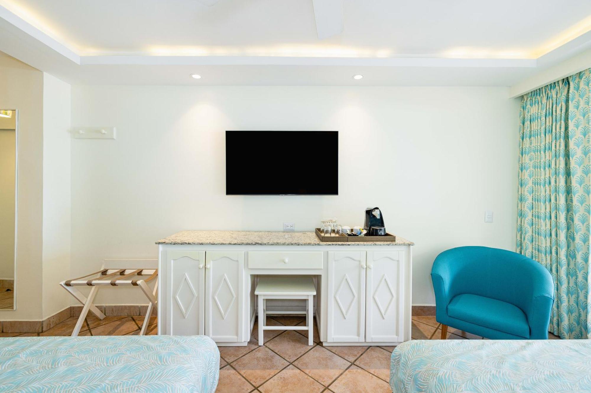 Hotel Tamarindo Diria Beach Resort Bilik gambar